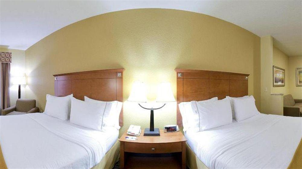 Holiday Inn Express Mccomb By Ihg Exterior foto