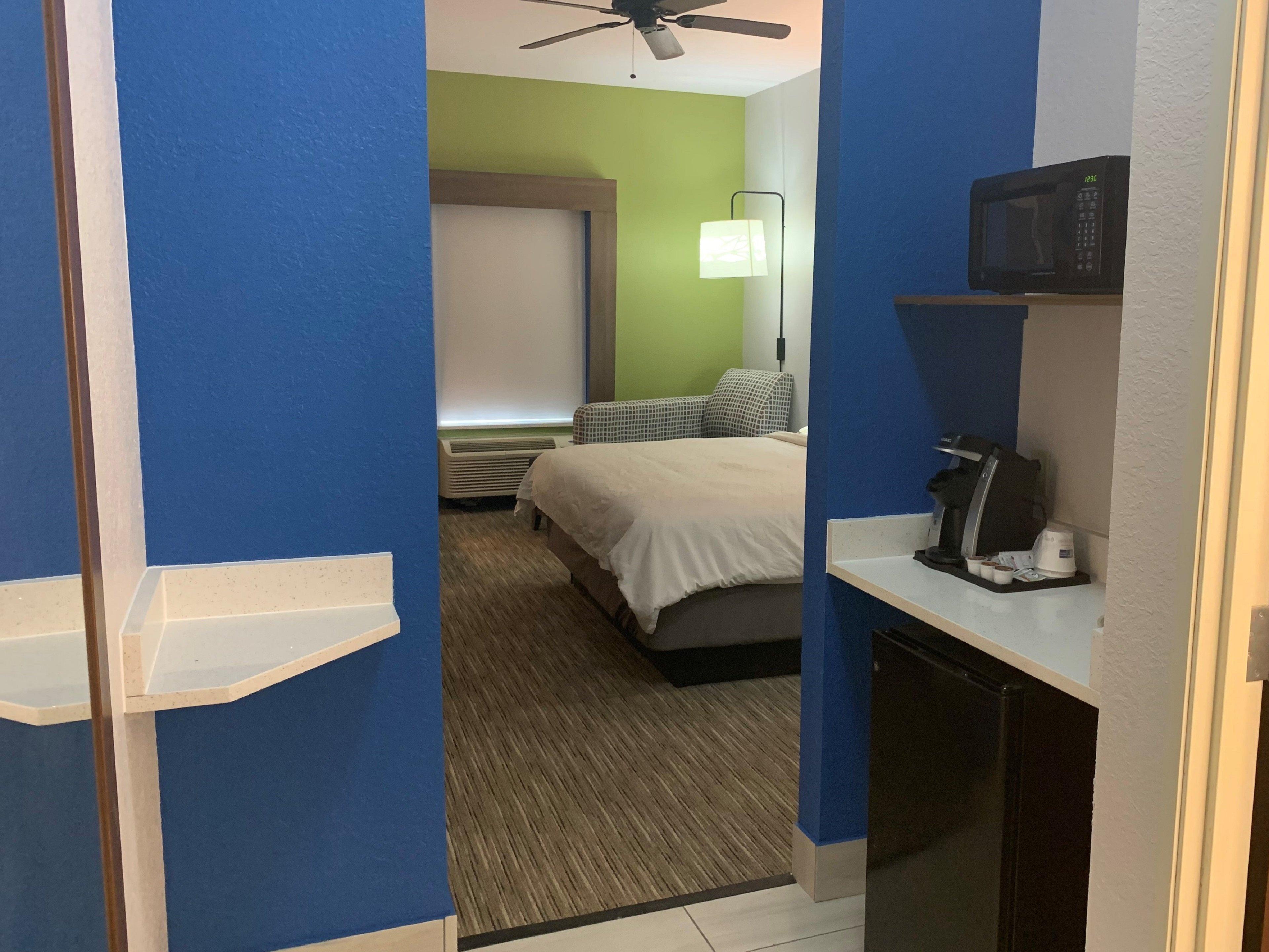 Holiday Inn Express Mccomb By Ihg Exterior foto