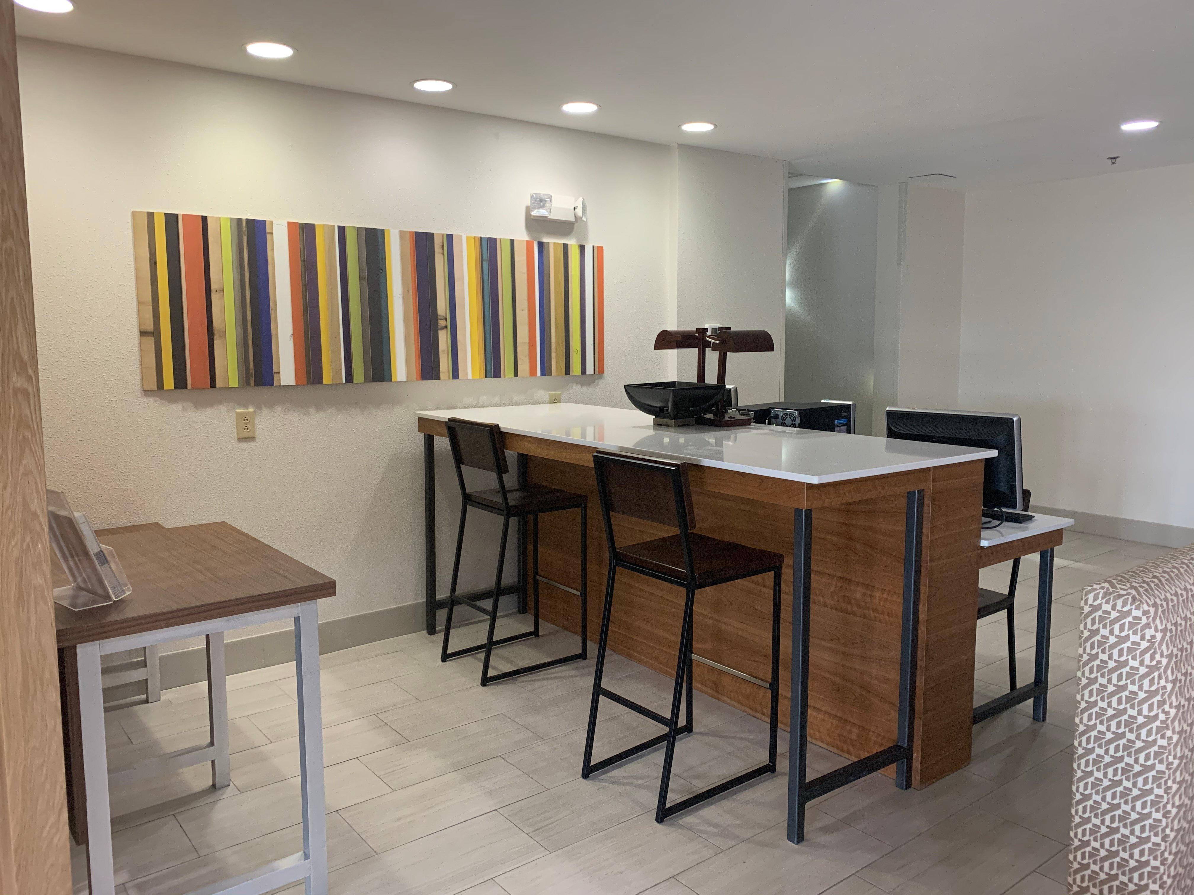 Holiday Inn Express Mccomb By Ihg Exterior foto