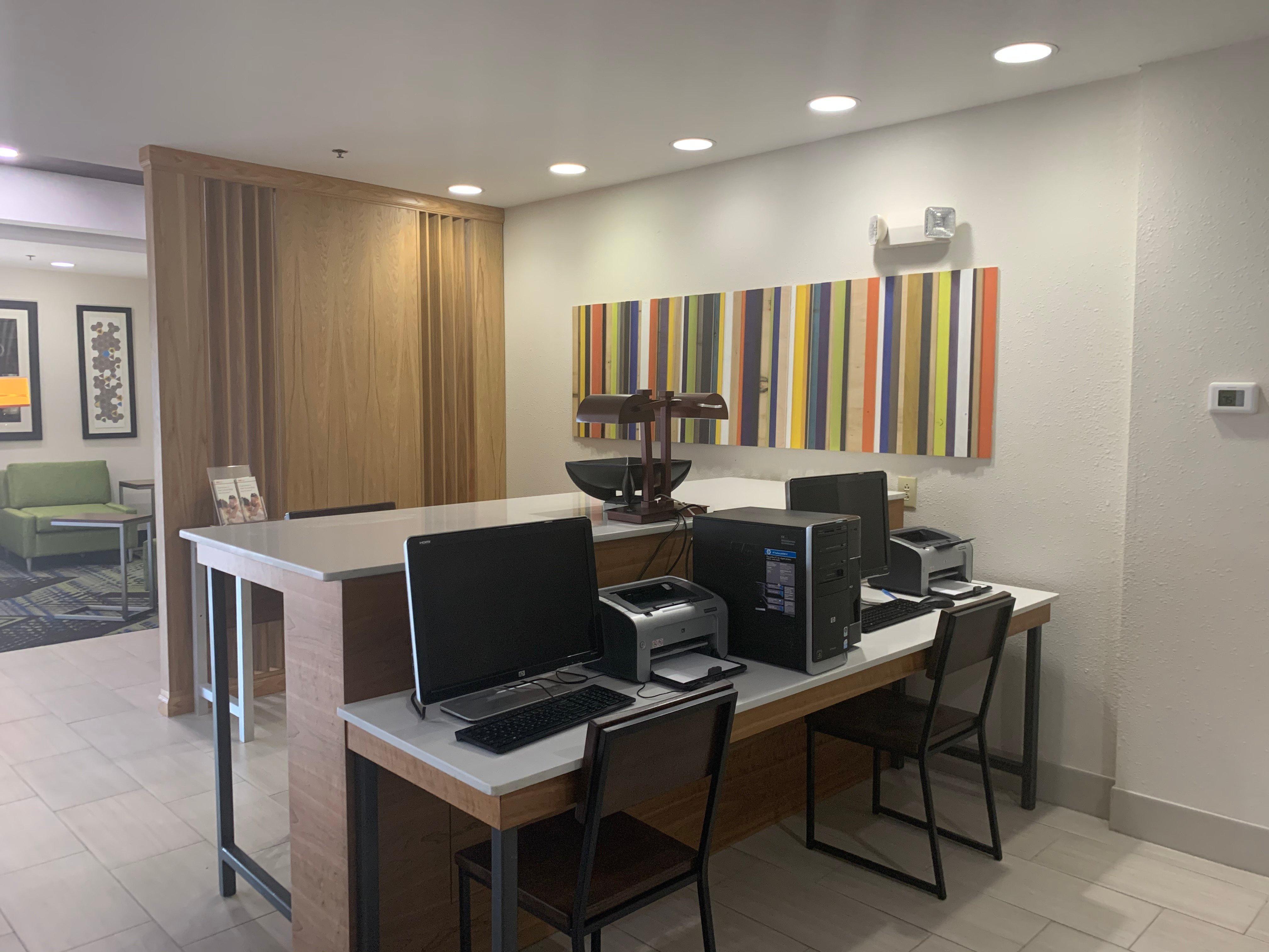 Holiday Inn Express Mccomb By Ihg Exterior foto